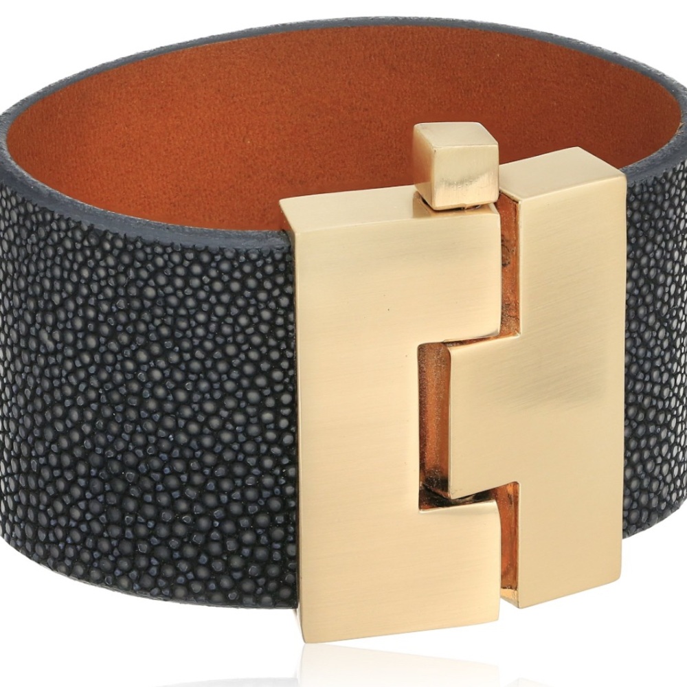 Leighelena Wide Gold Hologram Stingray Jigsaw Cuff